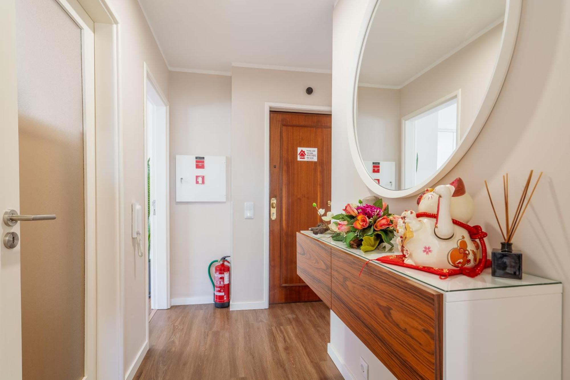 Gaia Terrace Apartamento Qian 2Br Ac L Free Parking Vila Nova de Gaia Esterno foto